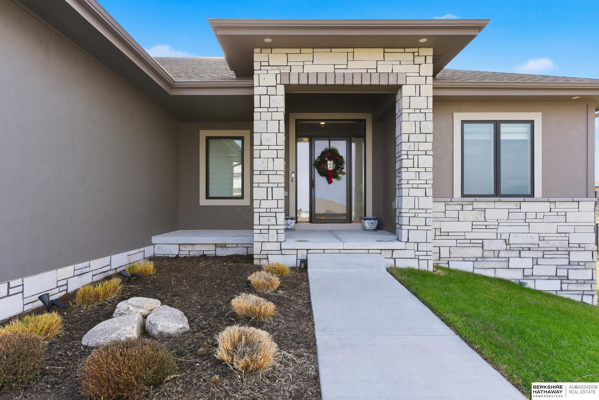 Papillion, Nebraska 68046, United States, 3 Bedrooms Bedrooms, ,3 BathroomsBathrooms,Residential,Active,257532