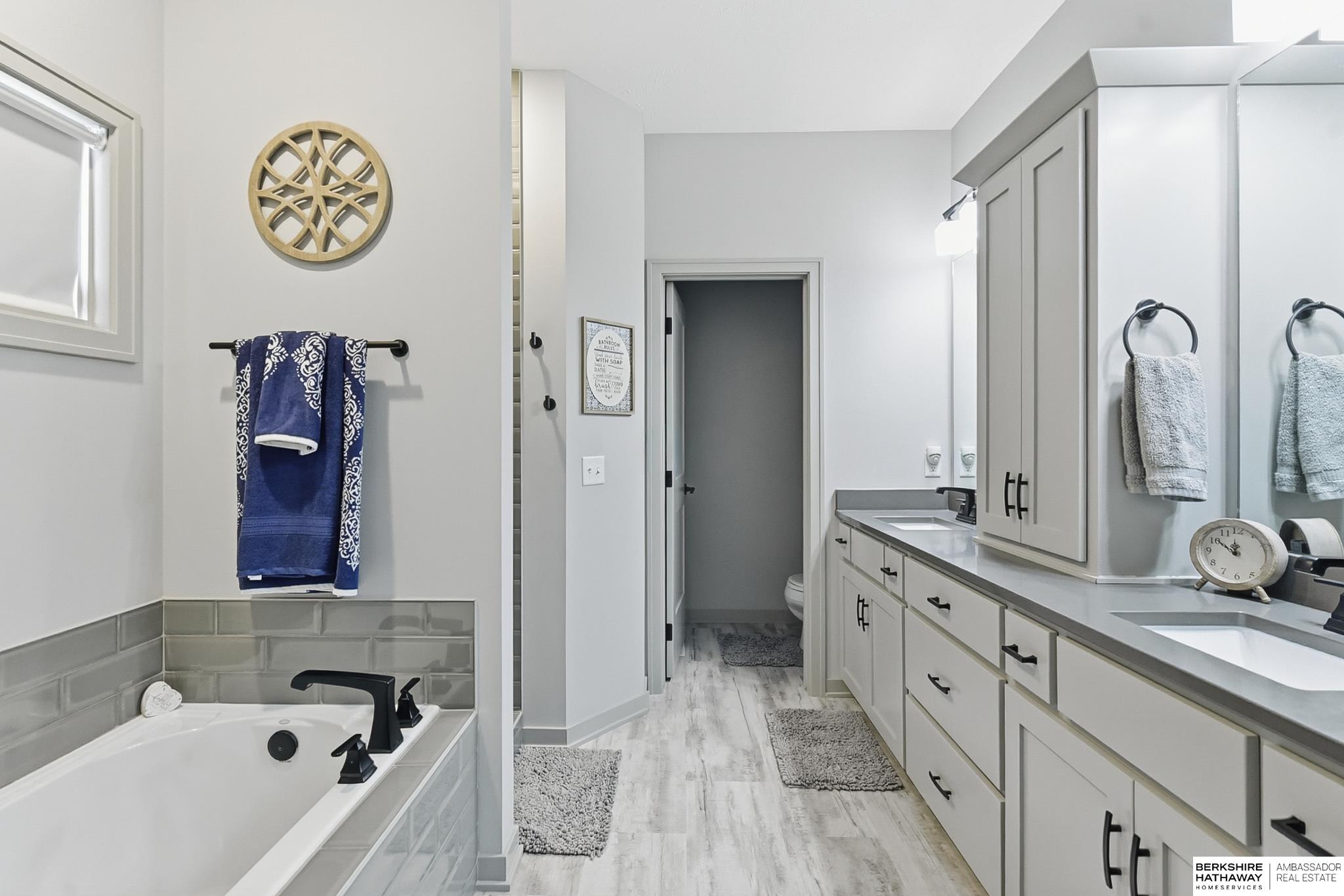 Papillion, Nebraska 68046, United States, 3 Bedrooms Bedrooms, ,3 BathroomsBathrooms,Residential,Active,257532