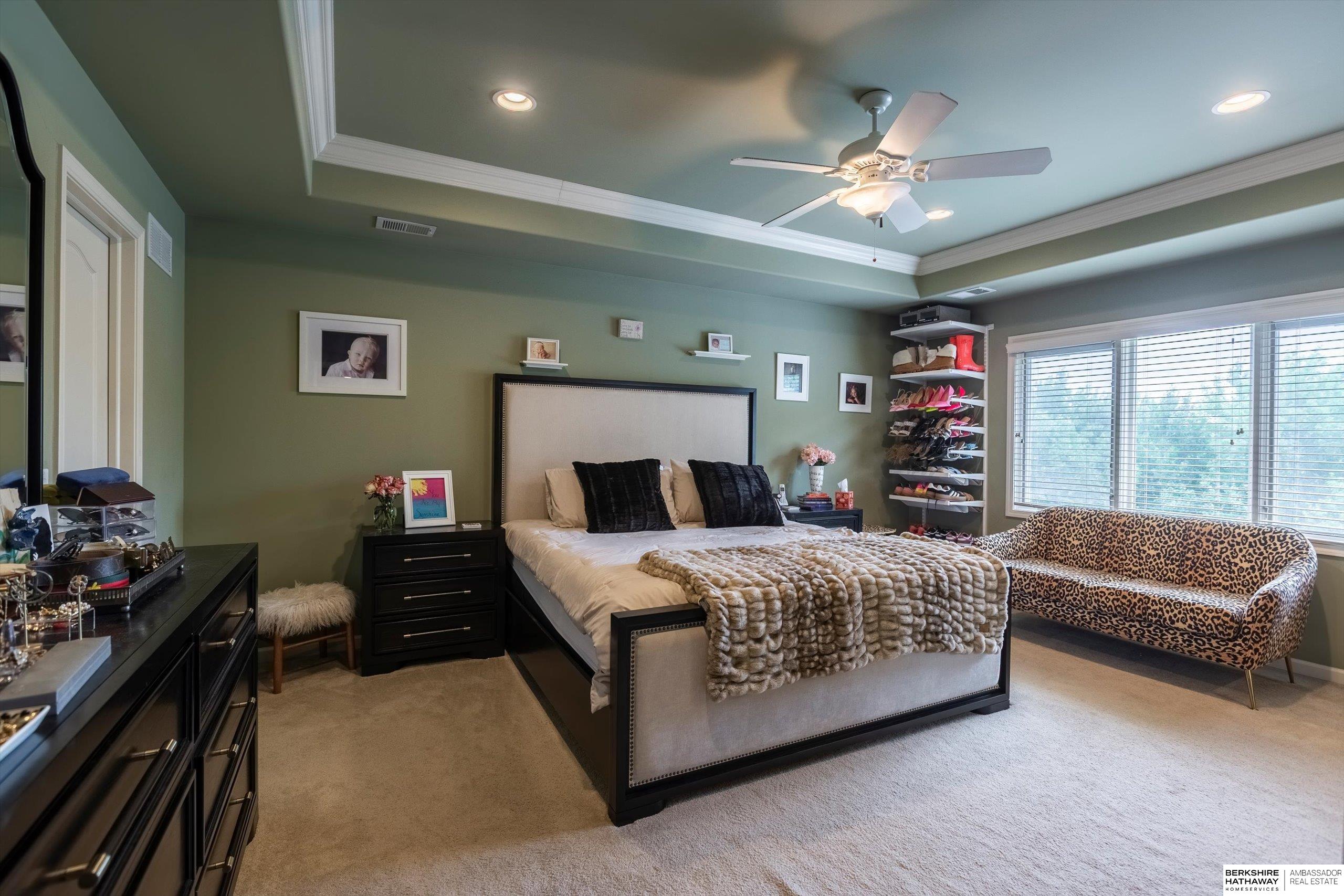 Omaha, Nebraska 68130, United States, 4 Bedrooms Bedrooms, ,4 BathroomsBathrooms,Residential,Active,196452