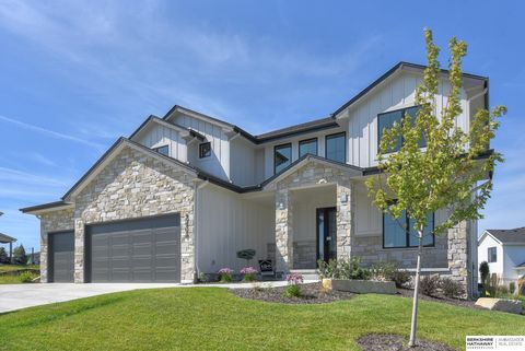 Photo of 3509 S 219th Avenue, Elkhorn, NE 68022 (MLS # 22604191)