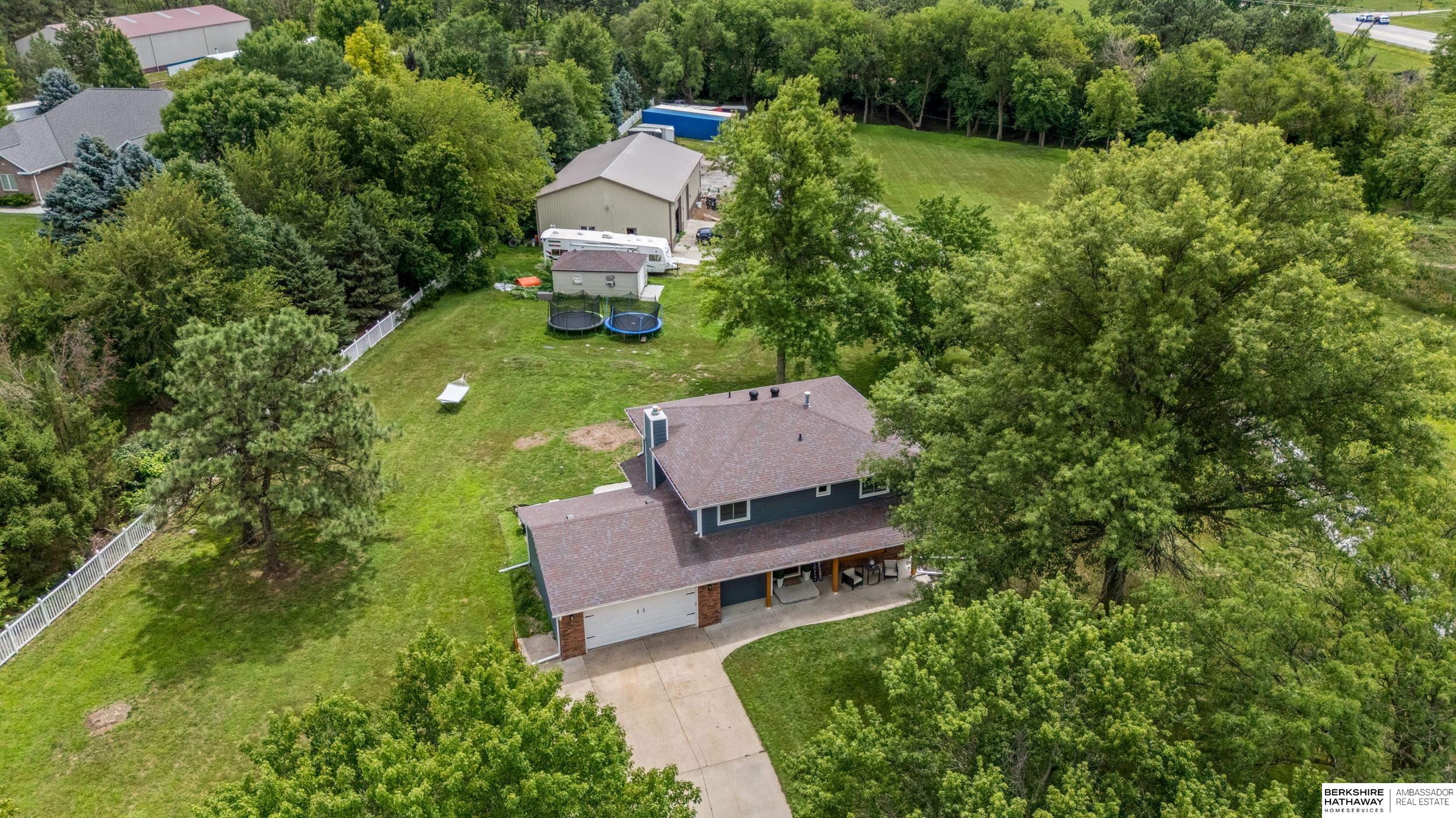 Lincoln, Nebraska 68516, United States, 5 Bedrooms Bedrooms, ,3 BathroomsBathrooms,Residential,Active,176934