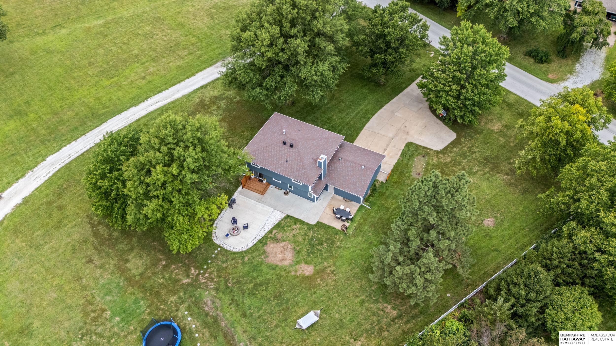 Lincoln, Nebraska 68516, United States, 5 Bedrooms Bedrooms, ,3 BathroomsBathrooms,Residential,Active,176934