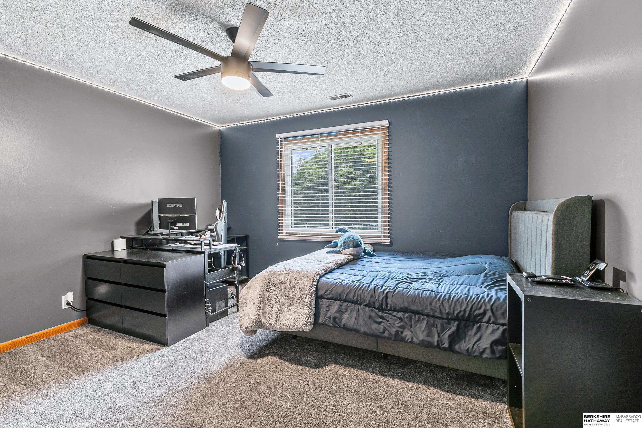 Lincoln, Nebraska 68516, United States, 5 Bedrooms Bedrooms, ,3 BathroomsBathrooms,Residential,Active,176934