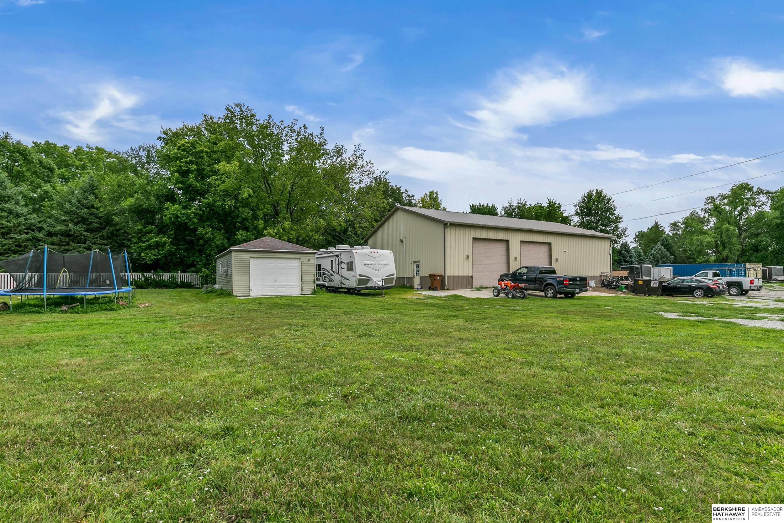 Lincoln, Nebraska 68516, United States, 5 Bedrooms Bedrooms, ,3 BathroomsBathrooms,Residential,Active,176934