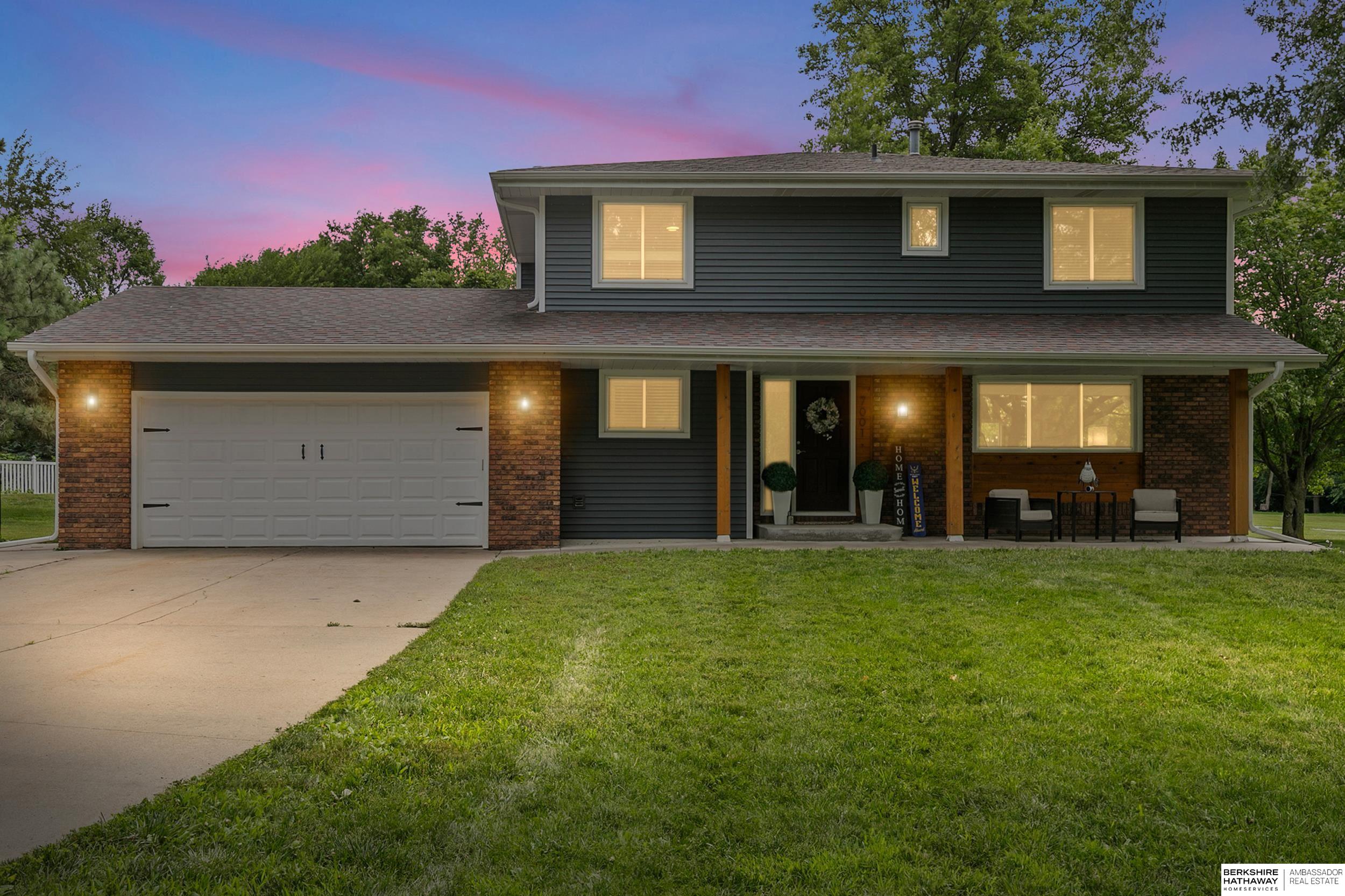 Lincoln, Nebraska 68516, United States, 5 Bedrooms Bedrooms, ,3 BathroomsBathrooms,Residential,Active,176934