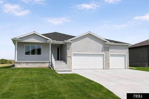 Photo of 1653 Stonewood Avenue, Grand Island, NE 68803 (MLS # 22609053)