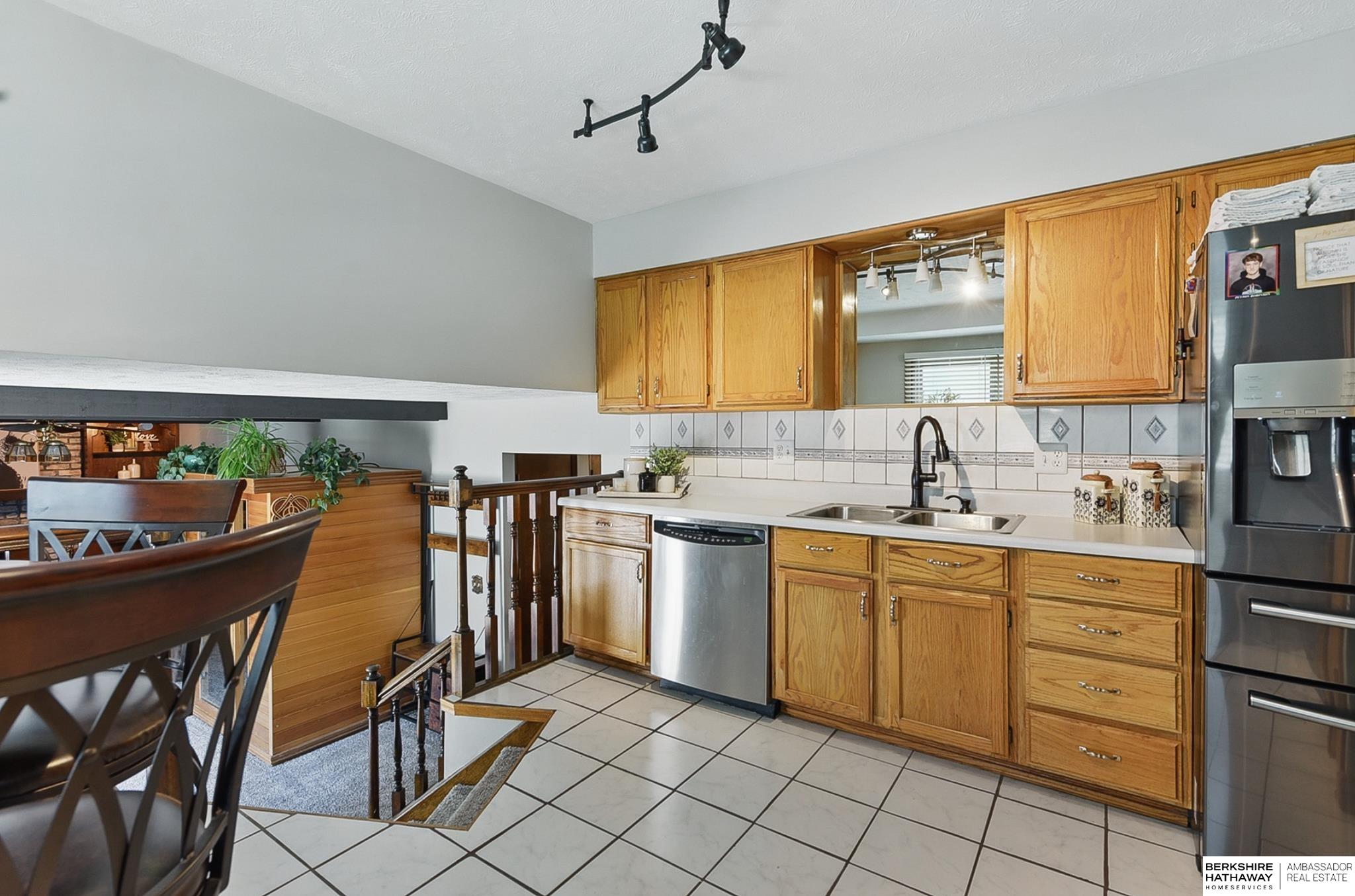 Ralston, Nebraska 68127, United States, 3 Bedrooms Bedrooms, ,2 BathroomsBathrooms,Residential,Pending,141543