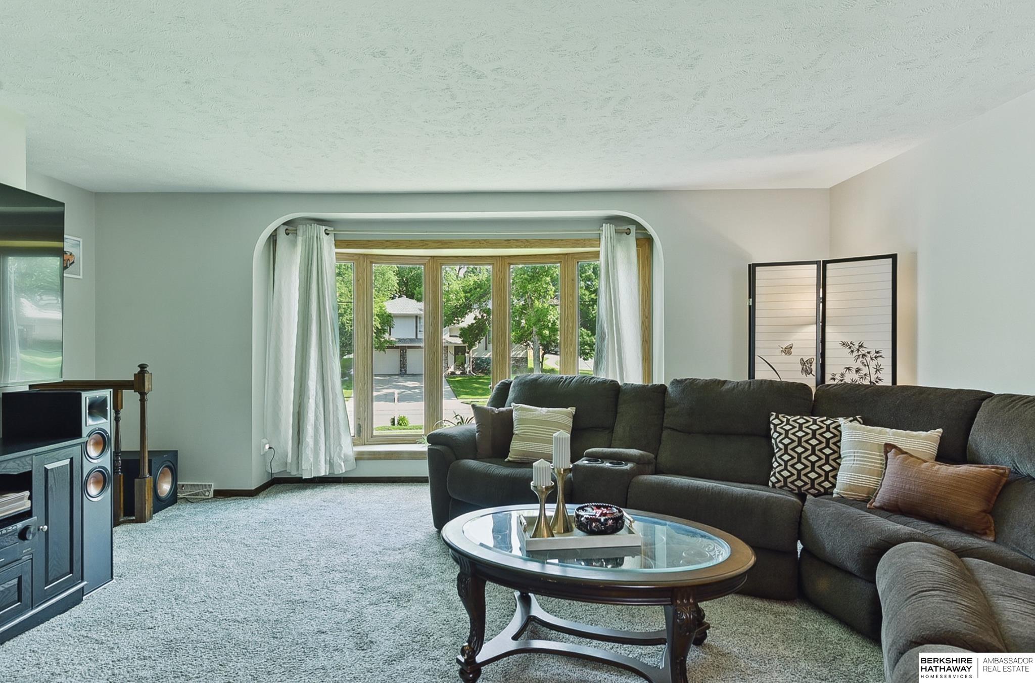 Ralston, Nebraska 68127, United States, 3 Bedrooms Bedrooms, ,2 BathroomsBathrooms,Residential,Pending,141543