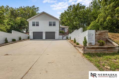Photo of 1047 Beaver Lake Boulevard, Plattsmouth, NE 68048 (MLS # 22621545)
