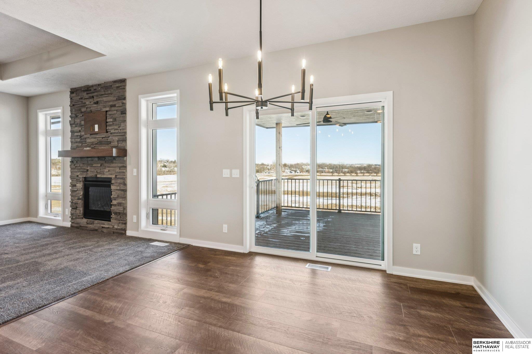 Bennington, Nebraska 68007, United States, 4 Bedrooms Bedrooms, ,3 BathroomsBathrooms,Residential,Active,253544