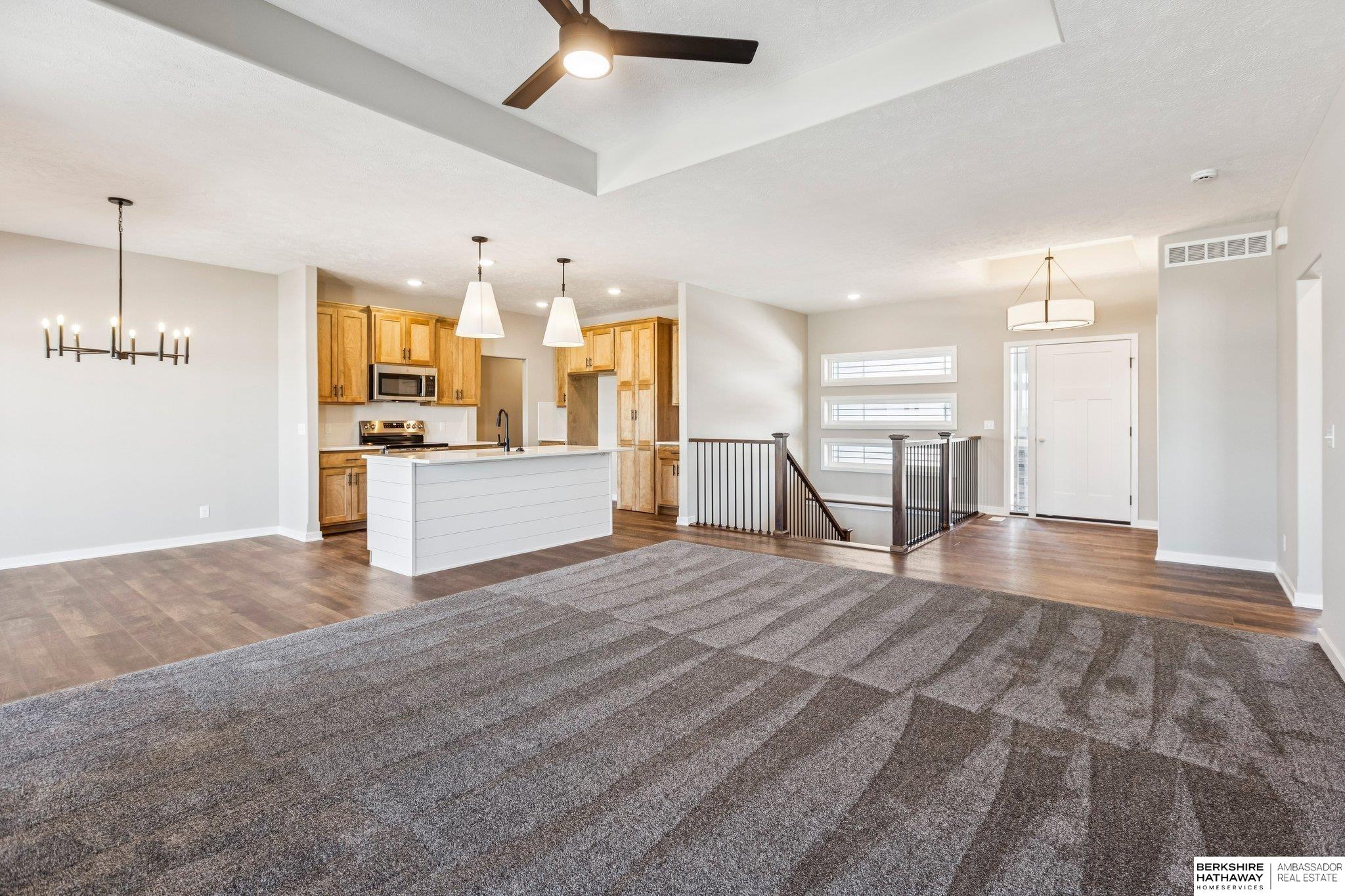 Bennington, Nebraska 68007, United States, 4 Bedrooms Bedrooms, ,3 BathroomsBathrooms,Residential,Active,253544