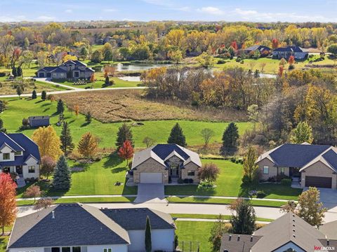 Photo of 1319 W Cademon Circle, Lincoln, NE 68523 (MLS # 22533538)