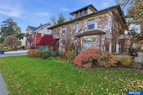 Photo of 2108 S 24Th Street, Lincoln, NE 68502 (MLS # 22532930)