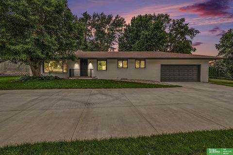 Photo of 1216 S 108th Street, Omaha, NE 68144 (MLS # 22524488)