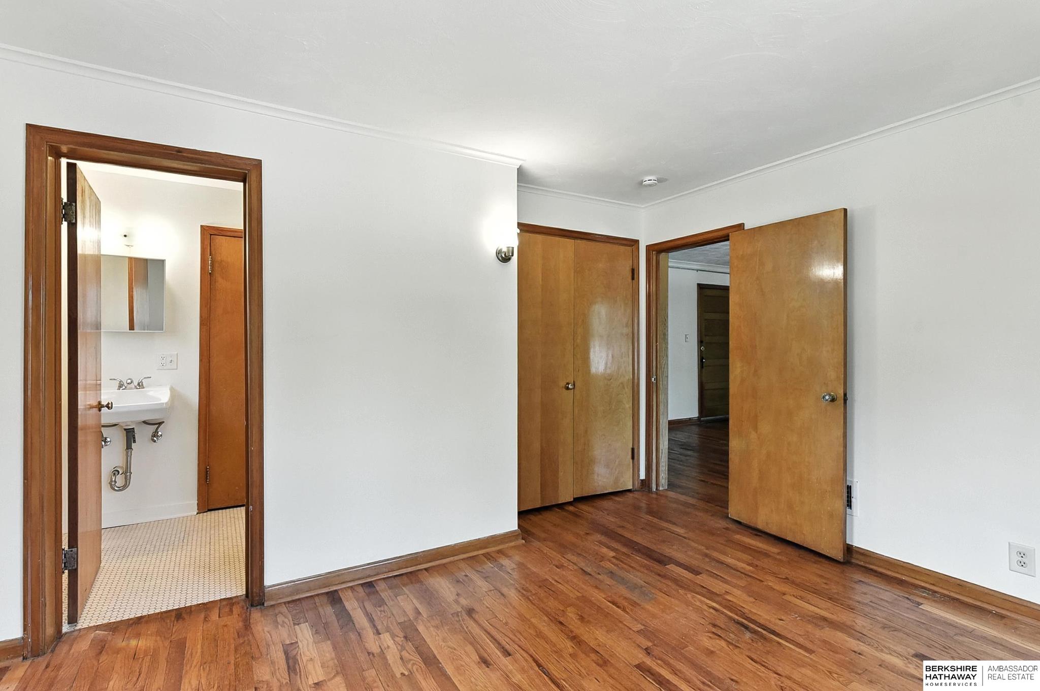 Omaha, Nebraska 68132, United States, 7 Bedrooms Bedrooms, ,1 BathroomBathrooms,Residential,Active,202702