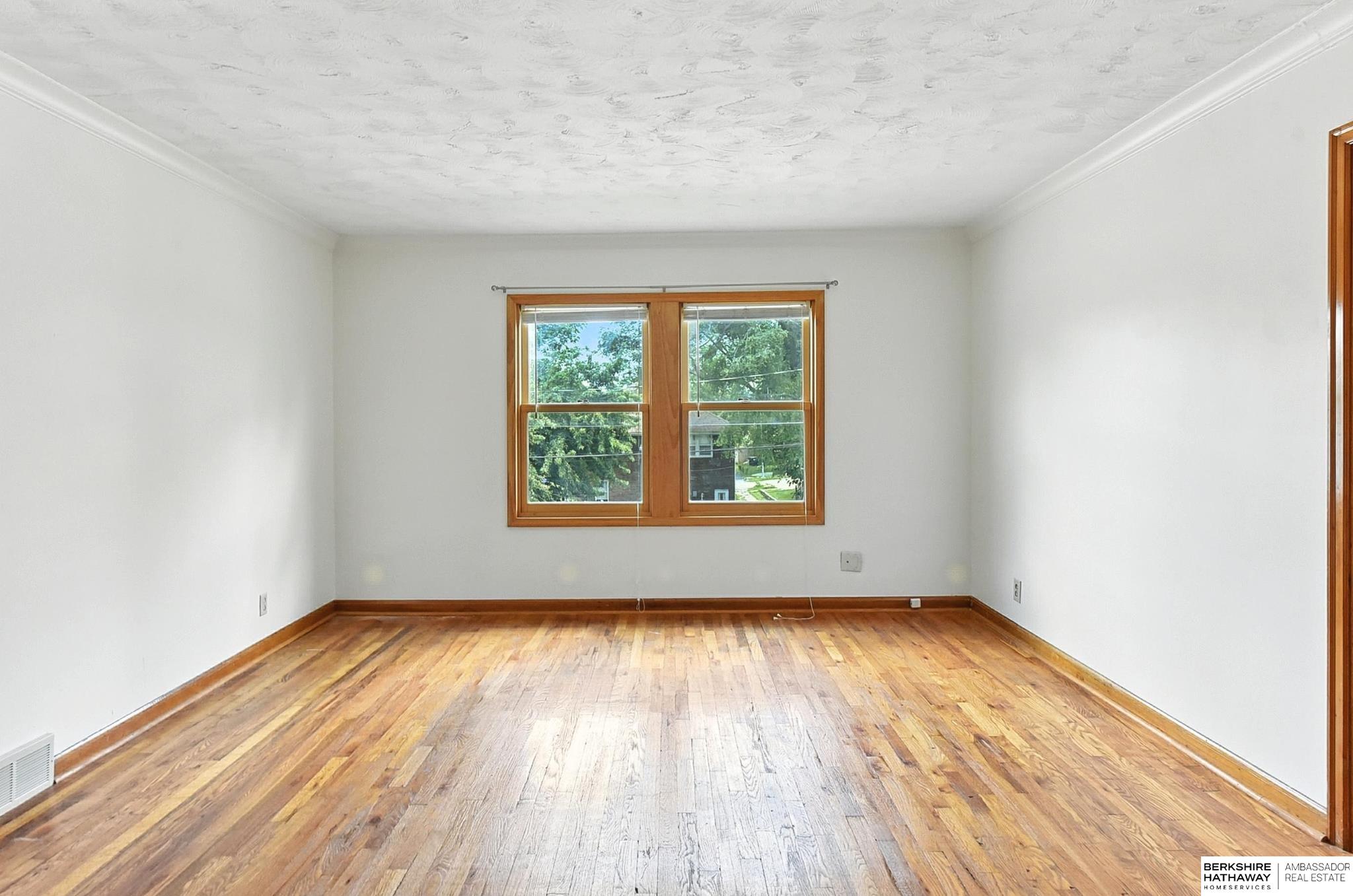 Omaha, Nebraska 68132, United States, 7 Bedrooms Bedrooms, ,1 BathroomBathrooms,Residential,Active,202702