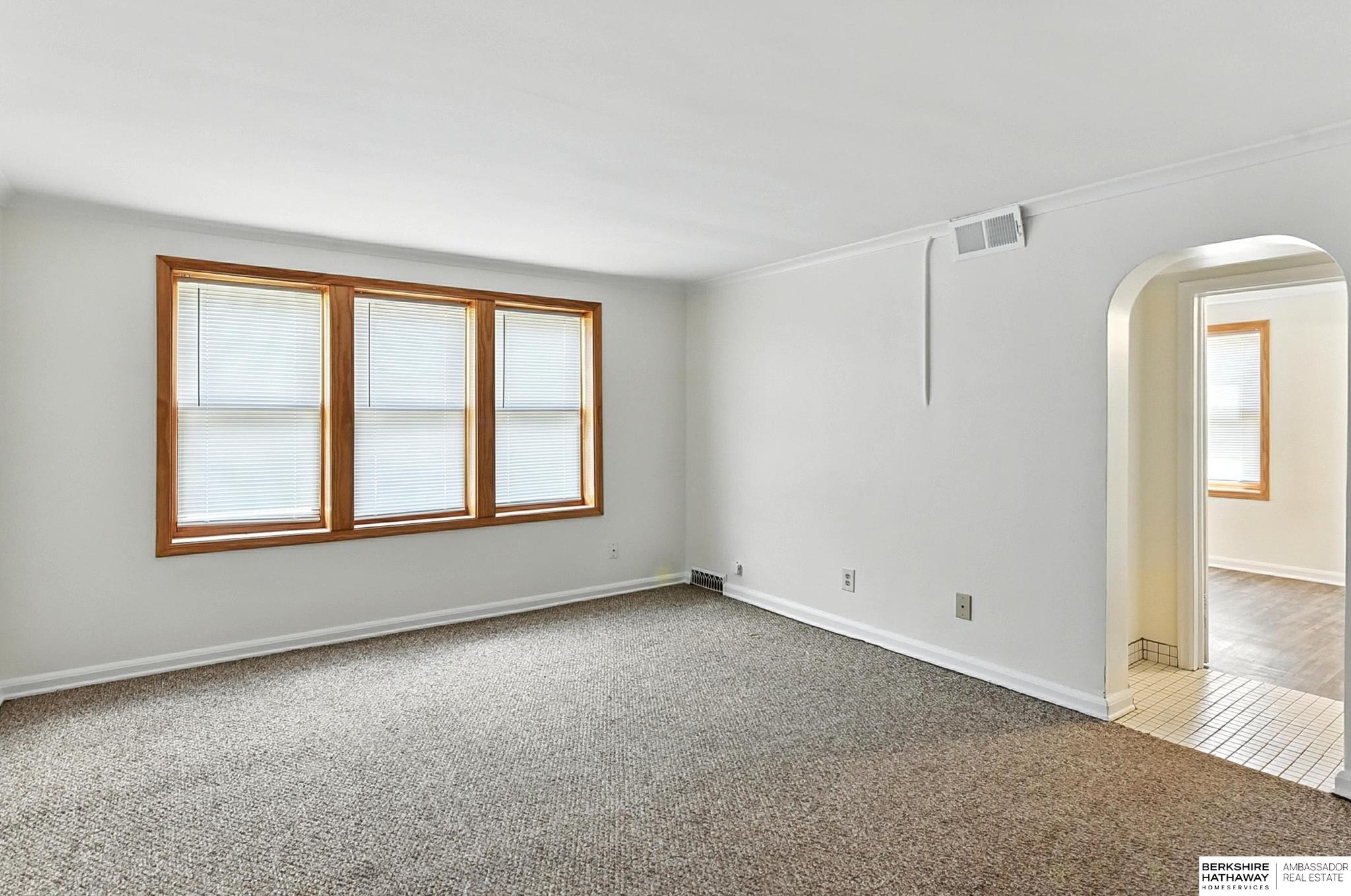 Omaha, Nebraska 68132, United States, 7 Bedrooms Bedrooms, ,1 BathroomBathrooms,Residential,Active,202702