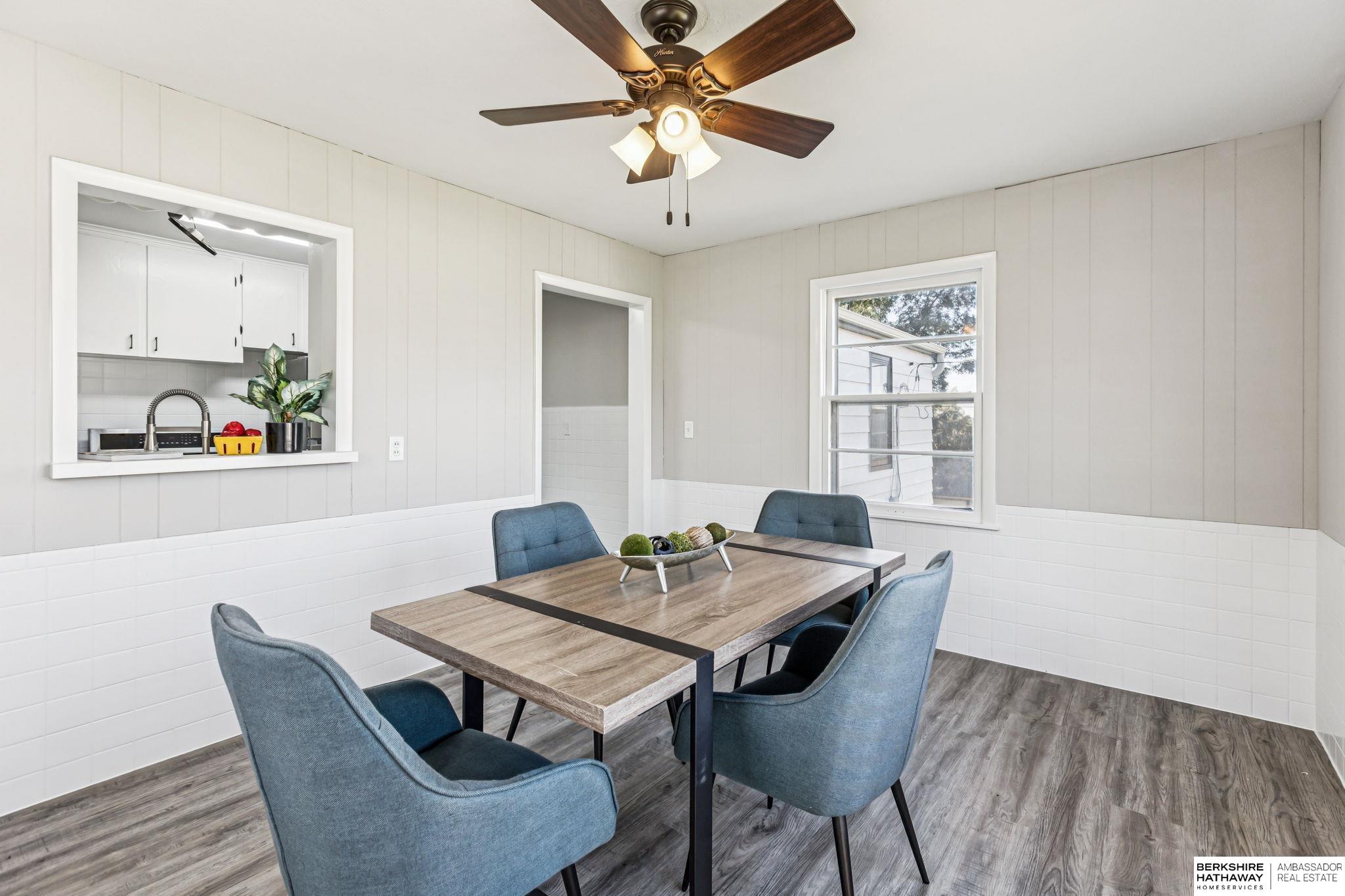 Omaha, Nebraska 68107, United States, 3 Bedrooms Bedrooms, ,2 BathroomsBathrooms,Residential,Active,236472