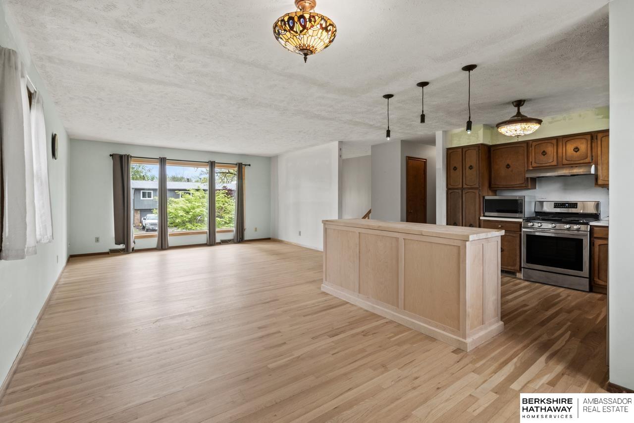 La Vista, Nebraska 68128, United States, 3 Bedrooms Bedrooms, ,2 BathroomsBathrooms,Residential,Pending,120629