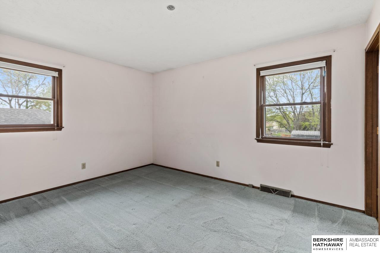 La Vista, Nebraska 68128, United States, 3 Bedrooms Bedrooms, ,2 BathroomsBathrooms,Residential,Pending,120629