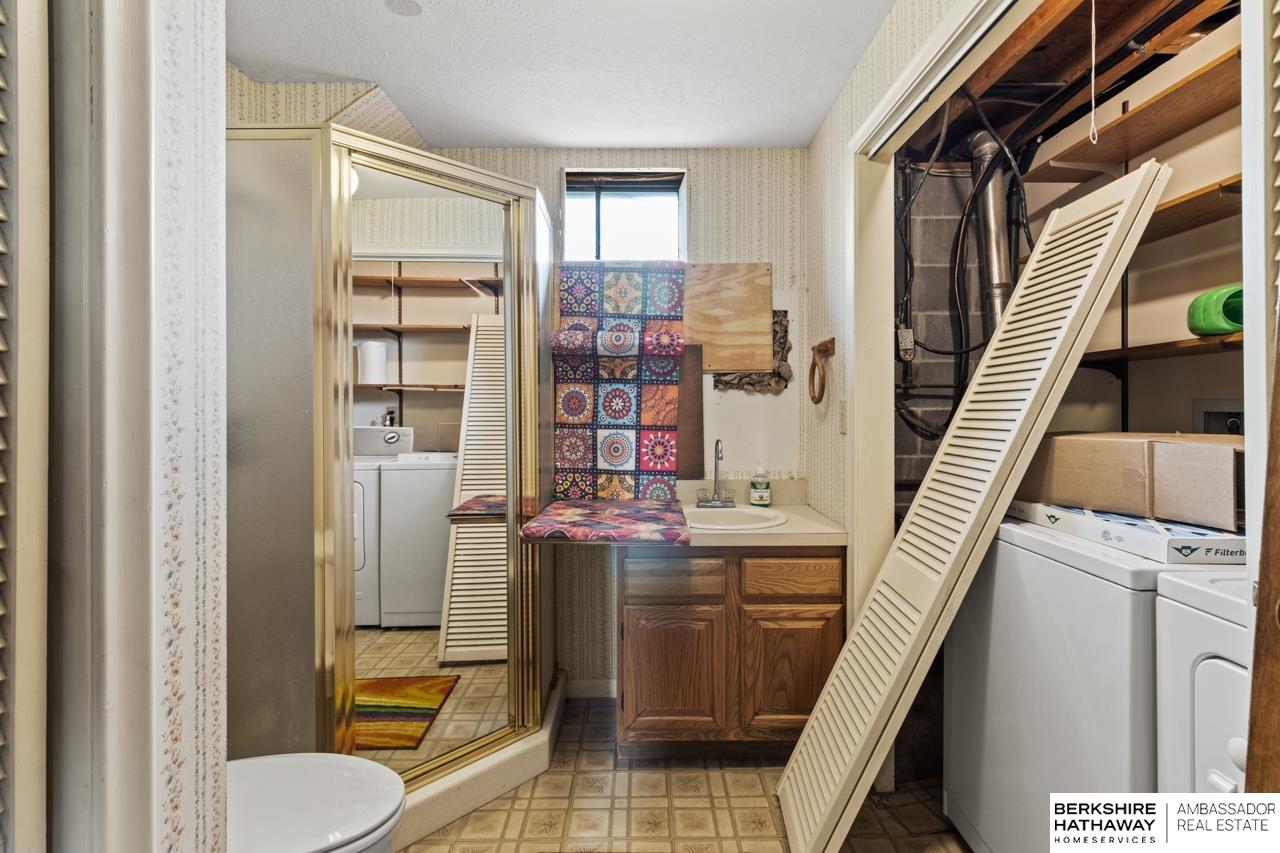 La Vista, Nebraska 68128, United States, 3 Bedrooms Bedrooms, ,2 BathroomsBathrooms,Residential,Pending,120629