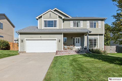 Photo of 1506 Halifax Street, Bellevue, NE 68123 (MLS # 22528916)