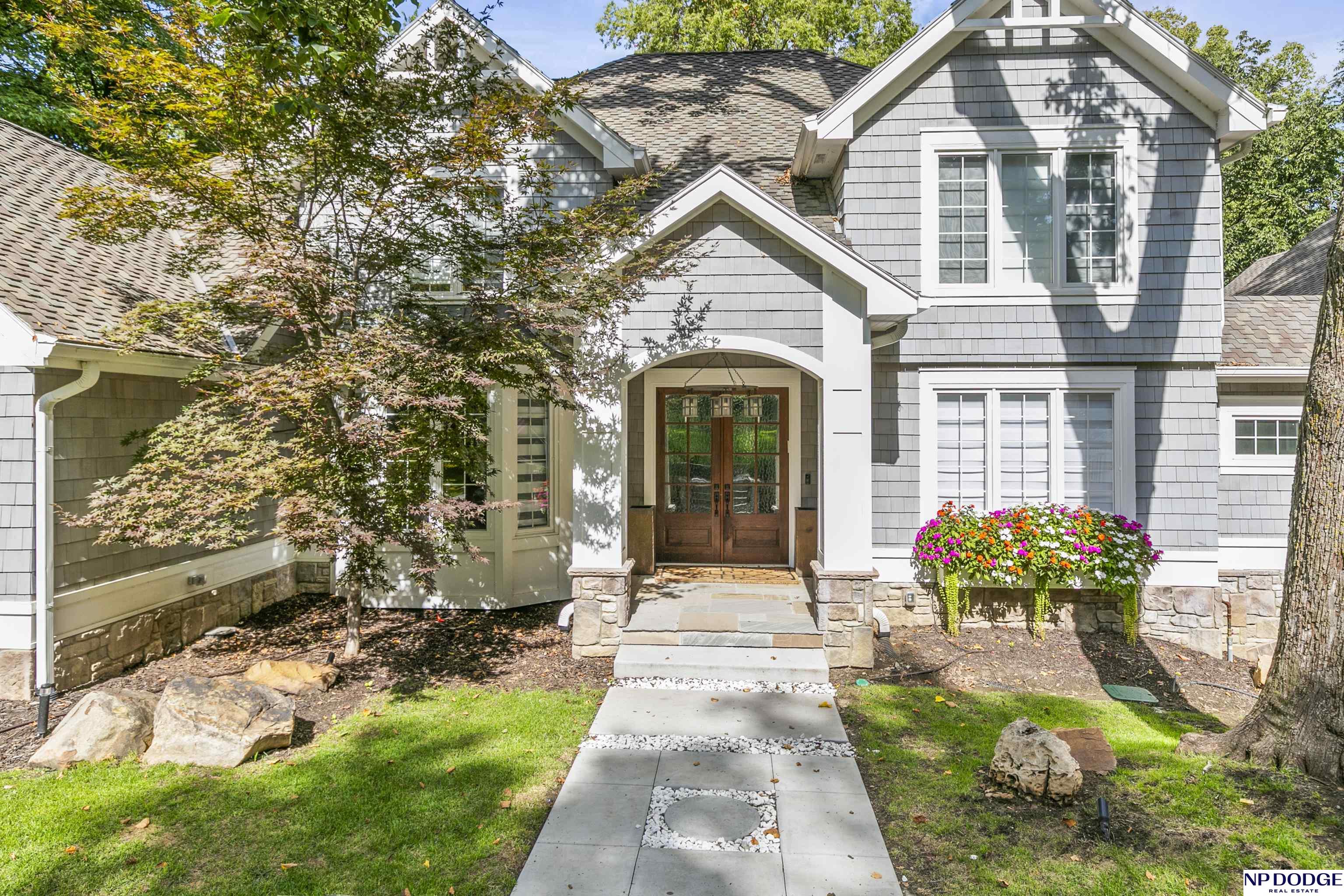 6026 Country Club Oaks Place