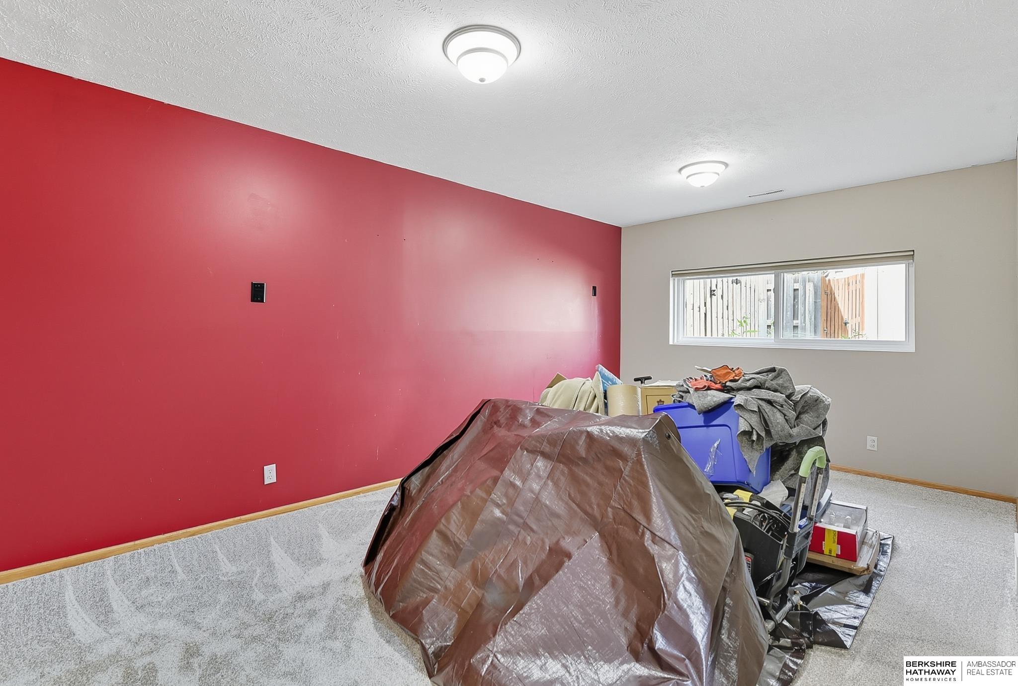 Omaha, Nebraska 68138, United States, 3 Bedrooms Bedrooms, ,2 BathroomsBathrooms,Residential,Pending,208873