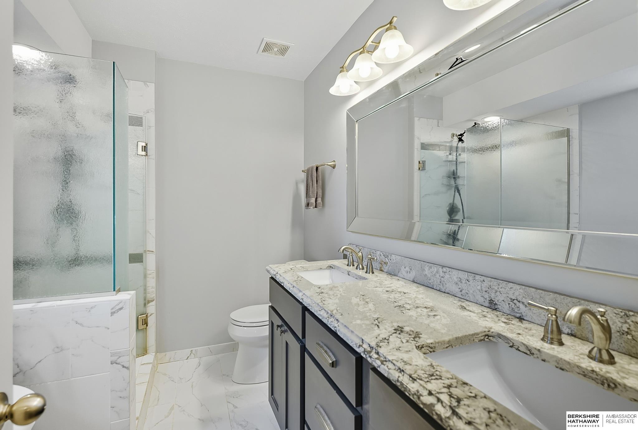 Omaha, Nebraska 68138, United States, 3 Bedrooms Bedrooms, ,2 BathroomsBathrooms,Residential,Pending,208873