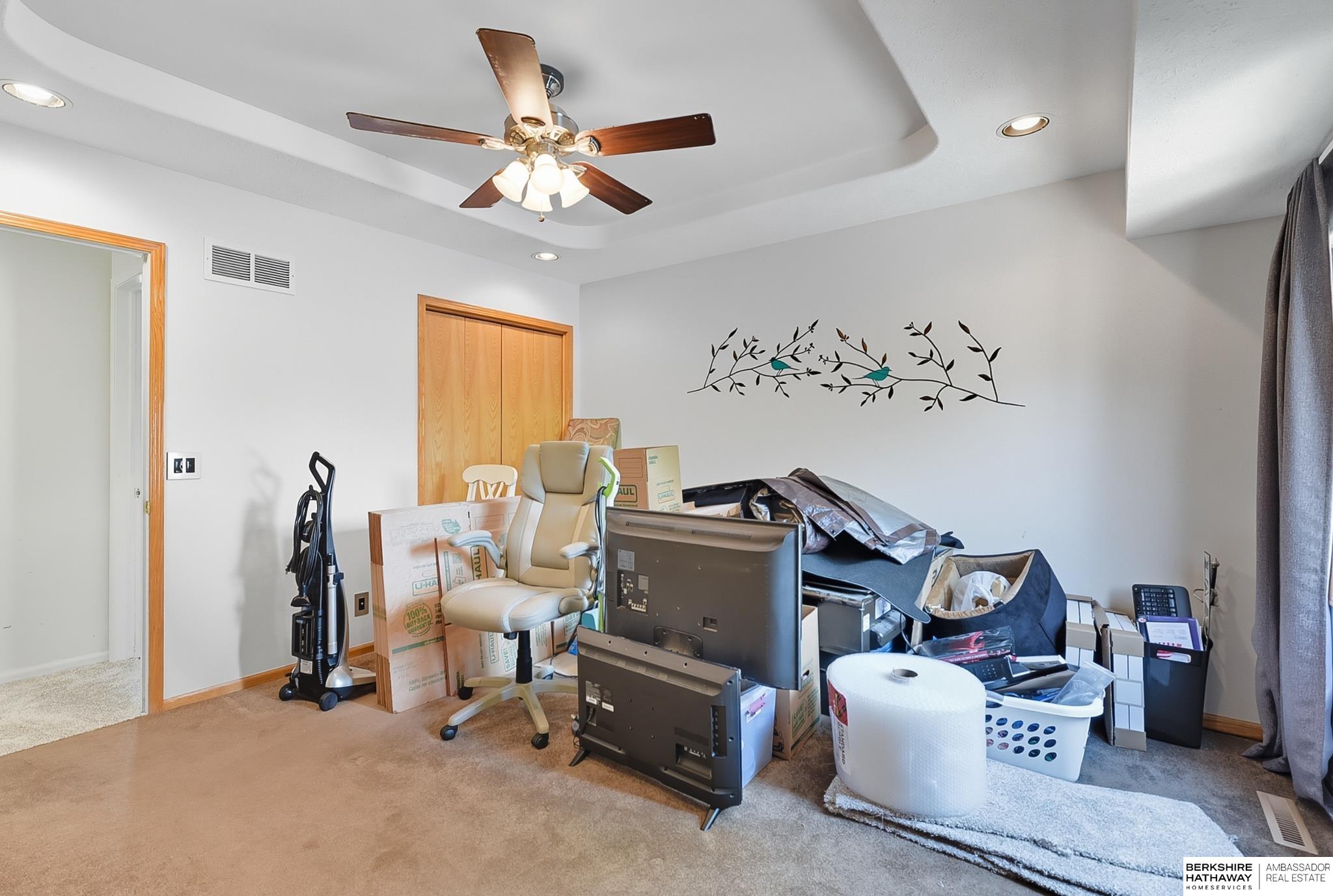 Omaha, Nebraska 68138, United States, 3 Bedrooms Bedrooms, ,2 BathroomsBathrooms,Residential,Pending,208873