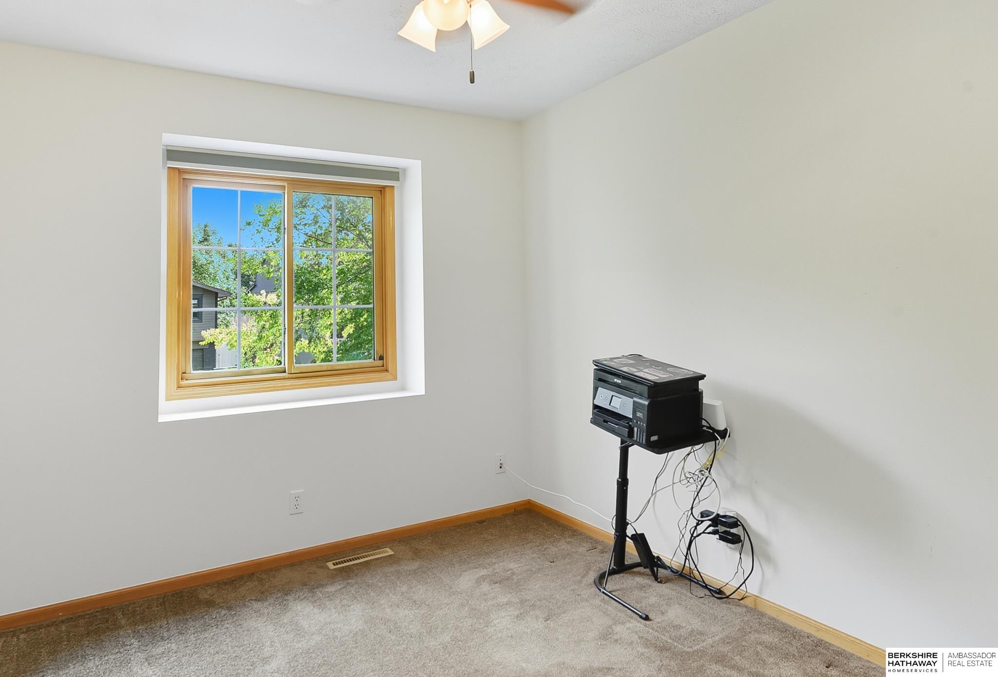 Omaha, Nebraska 68138, United States, 3 Bedrooms Bedrooms, ,2 BathroomsBathrooms,Residential,Pending,208873