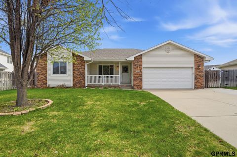 Photo of 2830 Crown Pointe Road, Lincoln, NE 68506 (MLS # 22611346)