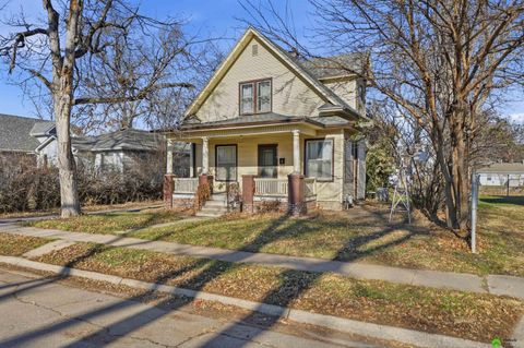 Photo of 3112 Dudley Street, Lincoln, NE 68503 (MLS # 22602593)