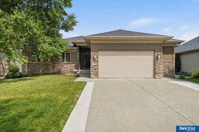 8942 S 29 Street Lincoln NE 68516