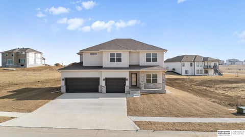 Photo of 10265 Grant Street, Papillion, NE 68046 (MLS # 22620460)