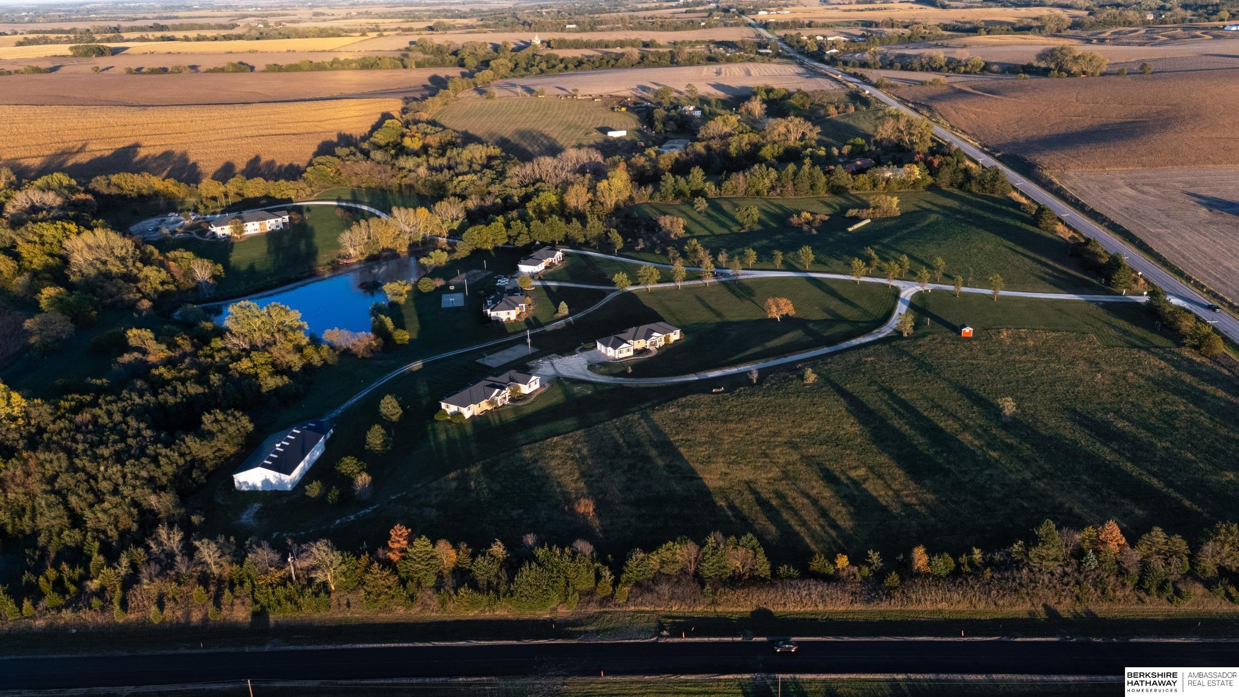 Walton, Nebraska 68461, United States, 8 Bedrooms Bedrooms, ,4 BathroomsBathrooms,Residential,Active,249700