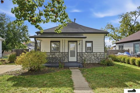 Photo of 6107 Logan Avenue, Lincoln, NE 68507 (MLS # 22534406)