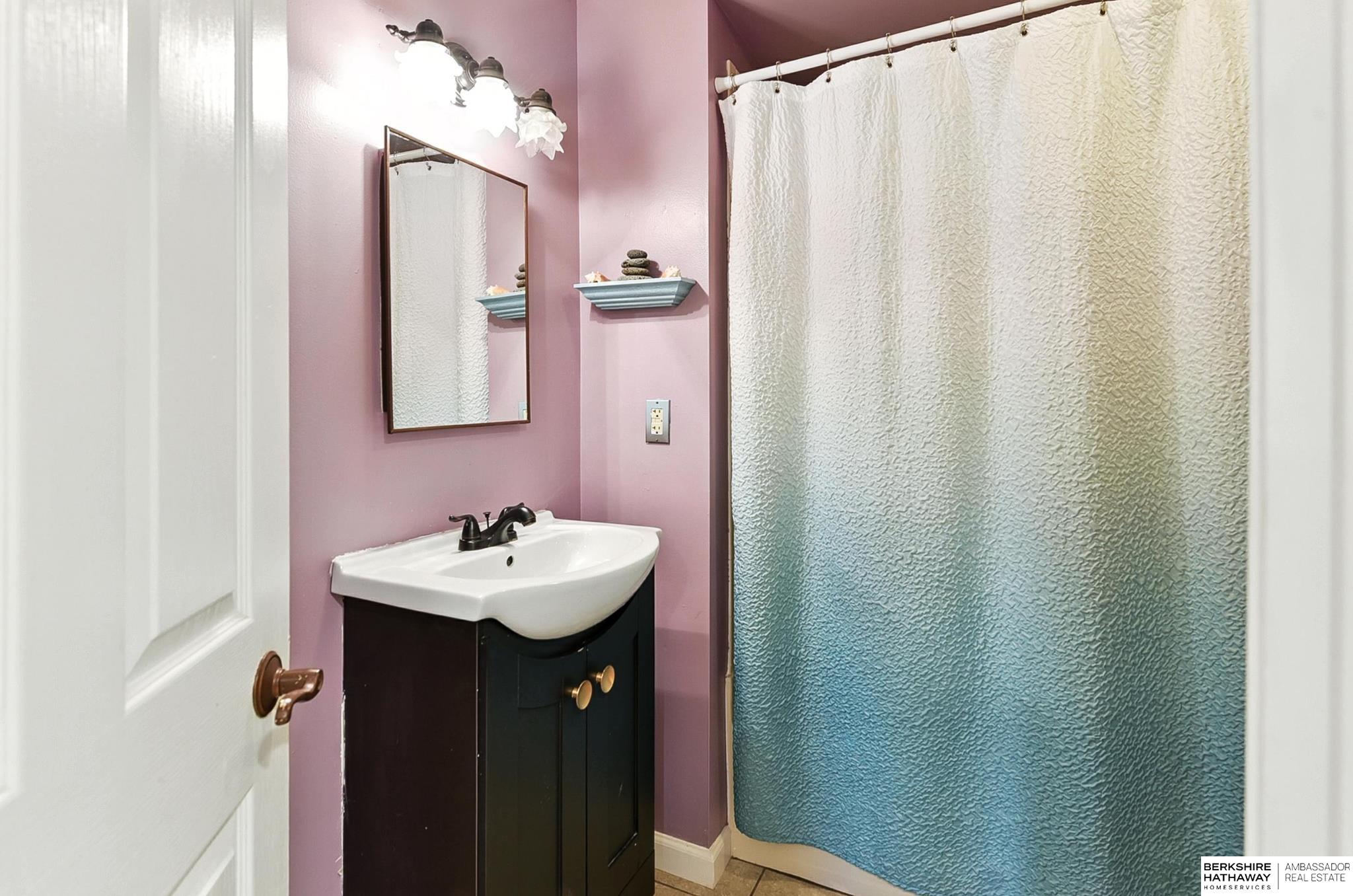 Omaha, Nebraska 68104, United States, 4 Bedrooms Bedrooms, ,2 BathroomsBathrooms,Residential,Active,178487