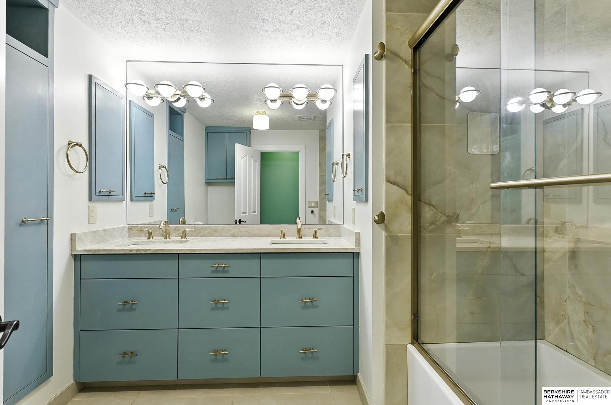 Omaha, Nebraska 68104, United States, 4 Bedrooms Bedrooms, ,2 BathroomsBathrooms,Residential,Active,178487