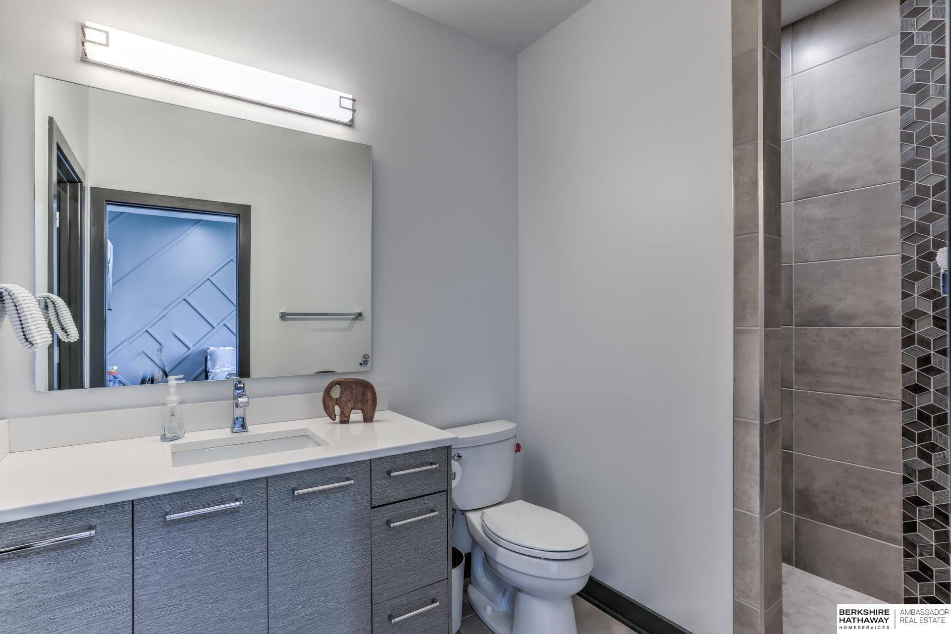 Waterloo, Nebraska 68069, United States, 5 Bedrooms Bedrooms, ,6 BathroomsBathrooms,Residential,Active,99629