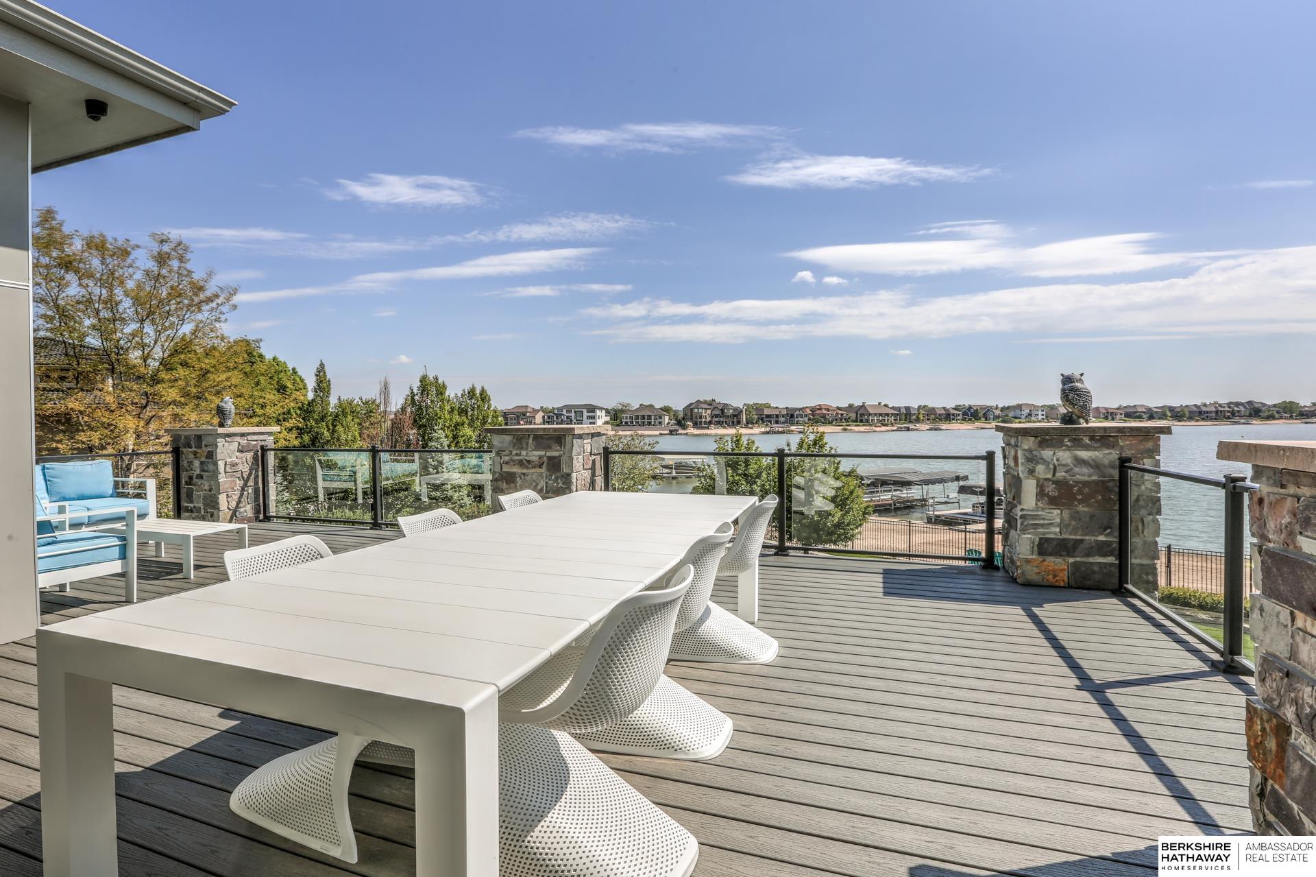 Waterloo, Nebraska 68069, United States, 5 Bedrooms Bedrooms, ,6 BathroomsBathrooms,Residential,Active,99629