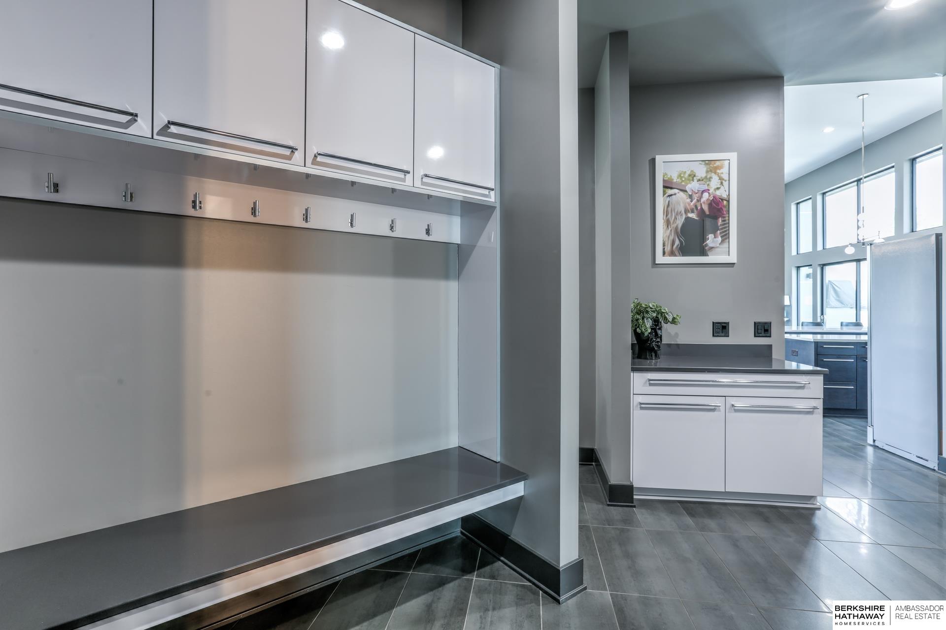 Waterloo, Nebraska 68069, United States, 5 Bedrooms Bedrooms, ,6 BathroomsBathrooms,Residential,Active,99629