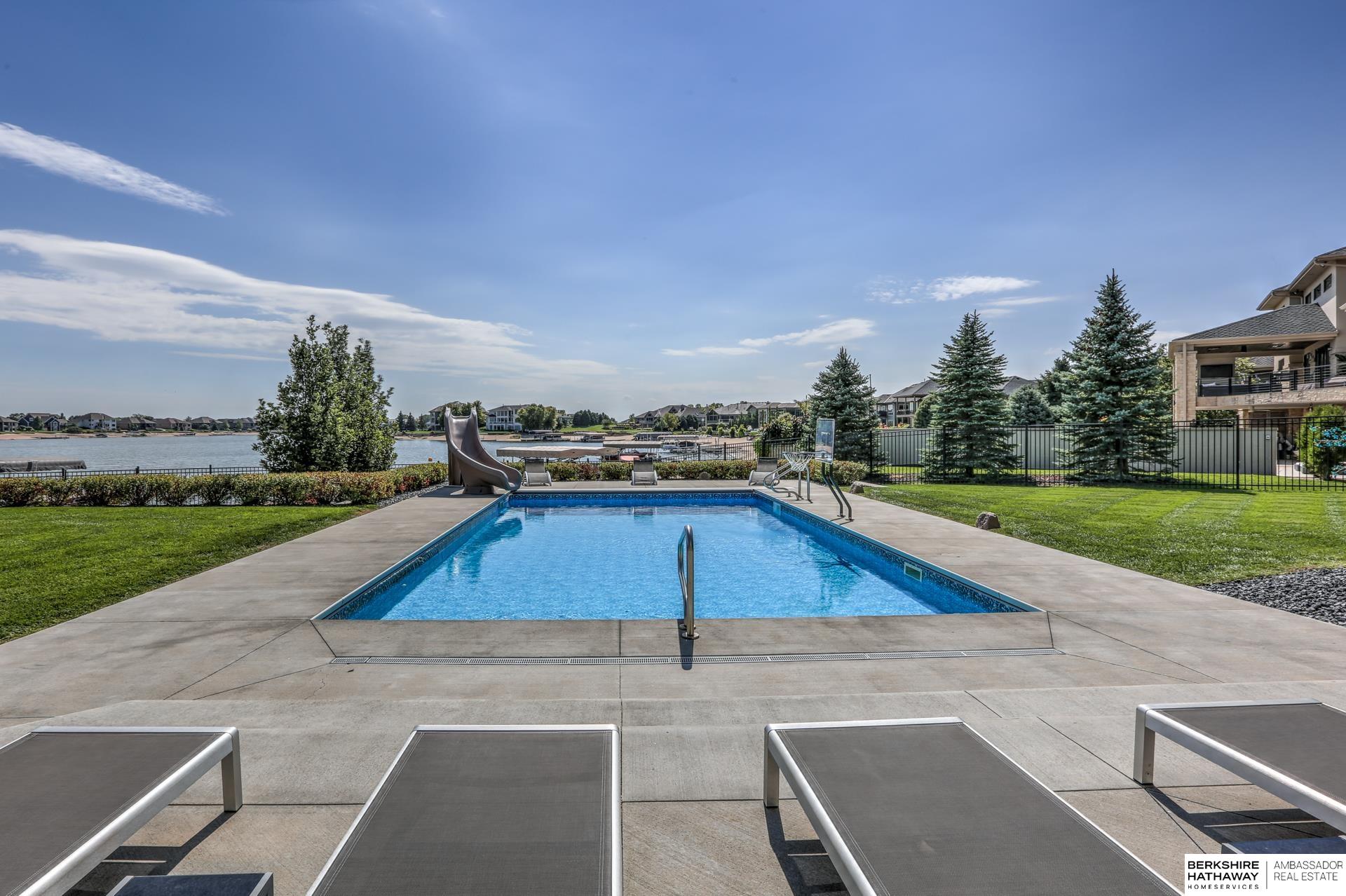 Waterloo, Nebraska 68069, United States, 5 Bedrooms Bedrooms, ,6 BathroomsBathrooms,Residential,Active,99629