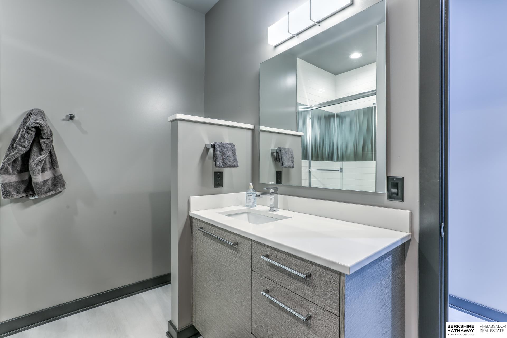 Waterloo, Nebraska 68069, United States, 5 Bedrooms Bedrooms, ,6 BathroomsBathrooms,Residential,Active,99629