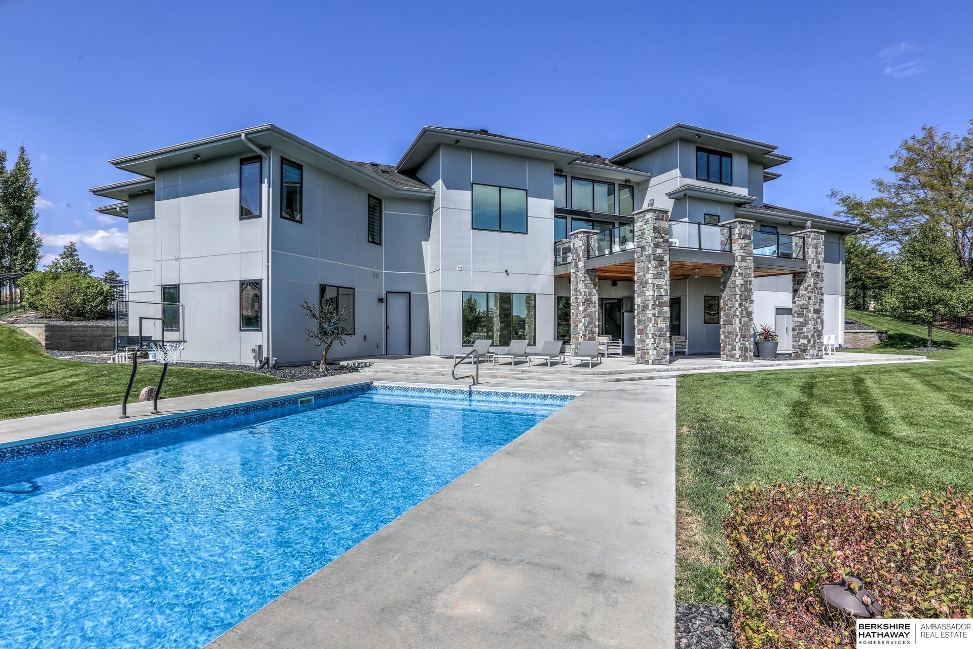 Waterloo, Nebraska 68069, United States, 5 Bedrooms Bedrooms, ,6 BathroomsBathrooms,Residential,Active,99629