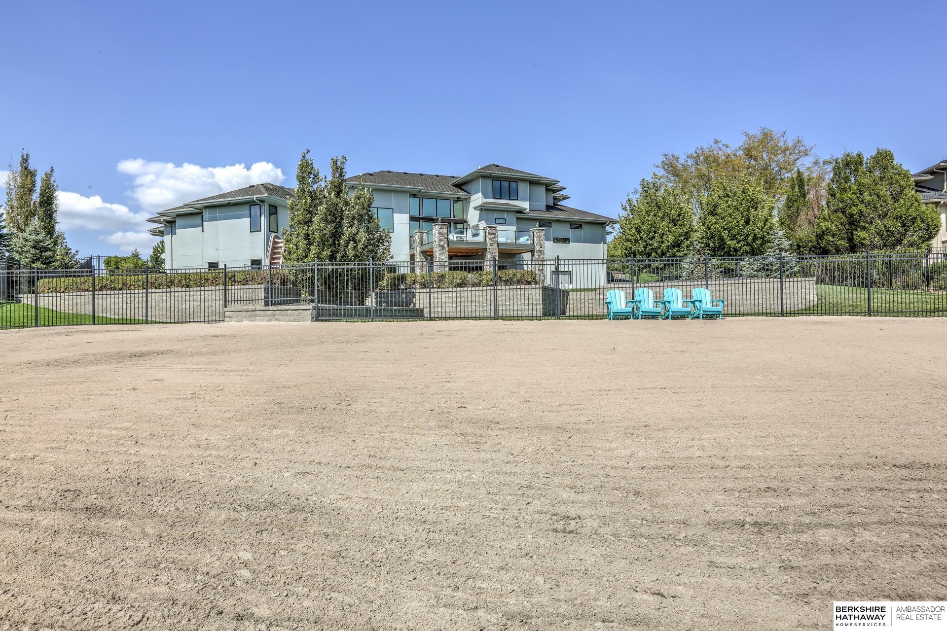 Waterloo, Nebraska 68069, United States, 5 Bedrooms Bedrooms, ,6 BathroomsBathrooms,Residential,Active,99629