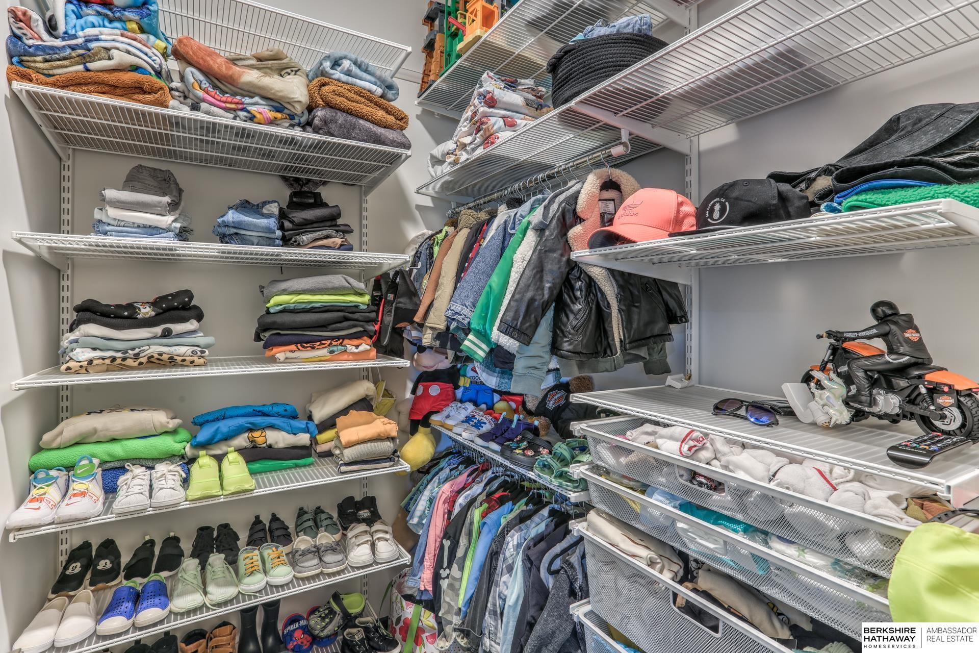 Waterloo, Nebraska 68069, United States, 5 Bedrooms Bedrooms, ,6 BathroomsBathrooms,Residential,Active,99629