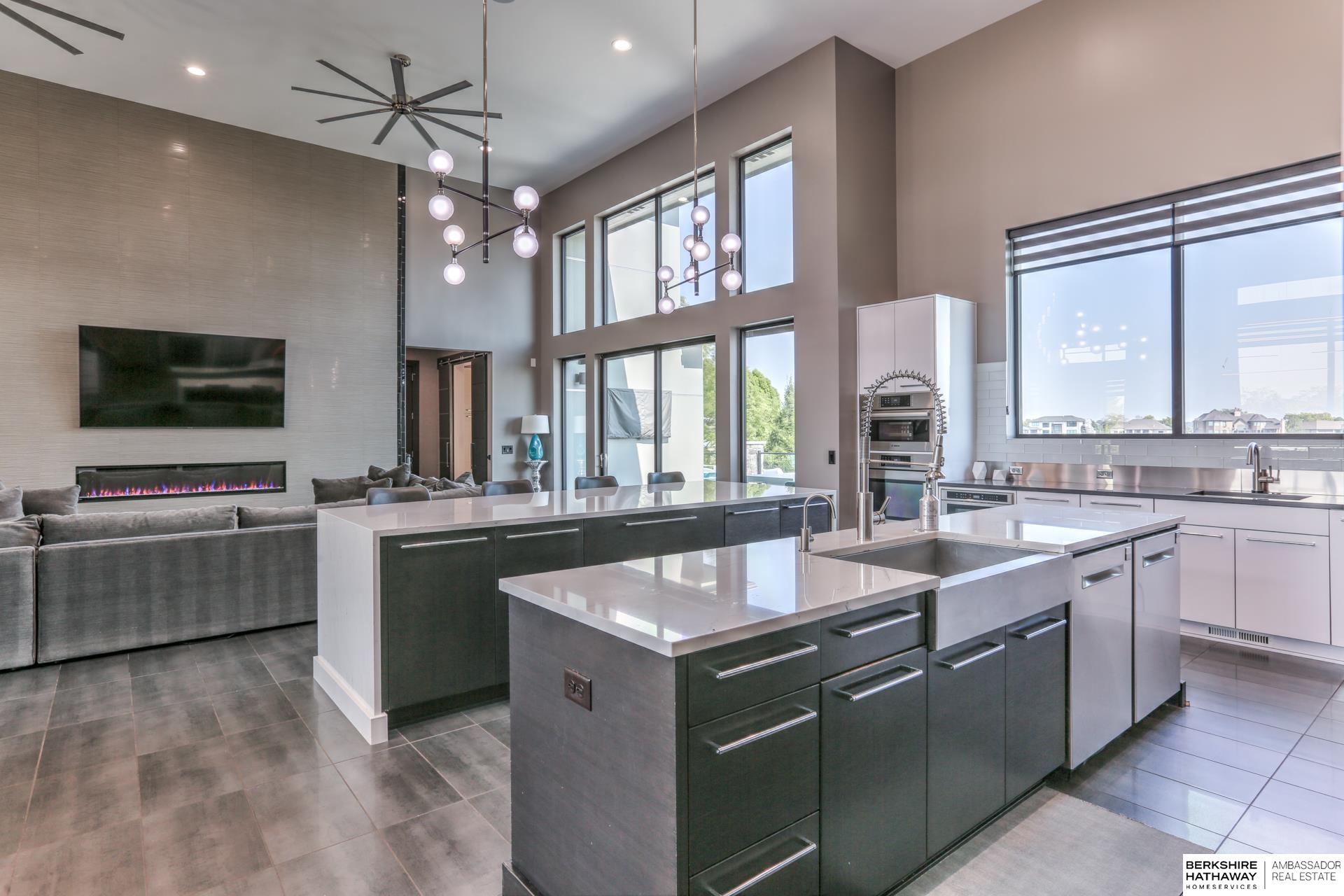 Waterloo, Nebraska 68069, United States, 5 Bedrooms Bedrooms, ,6 BathroomsBathrooms,Residential,Active,99629