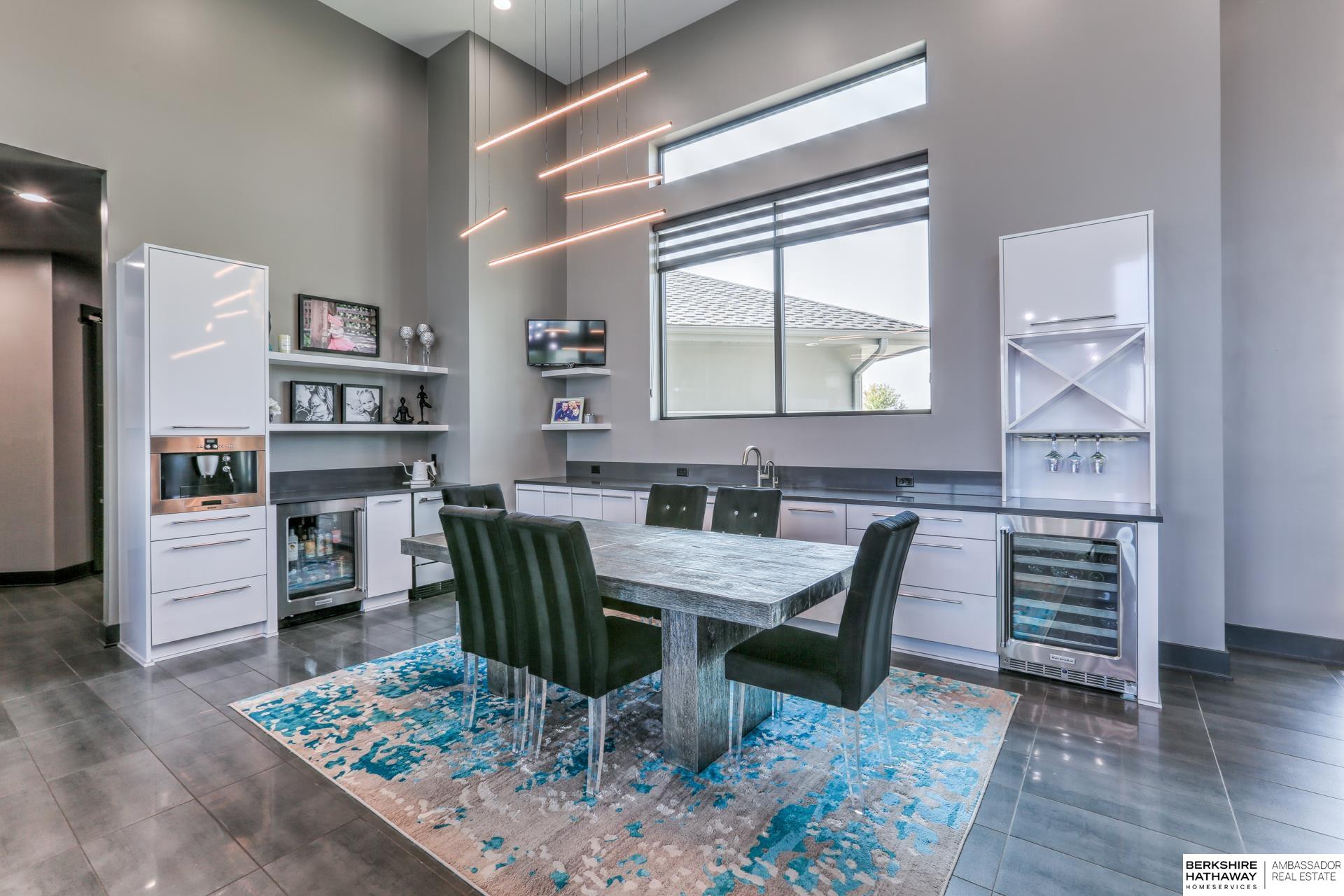 Waterloo, Nebraska 68069, United States, 5 Bedrooms Bedrooms, ,6 BathroomsBathrooms,Residential,Active,99629