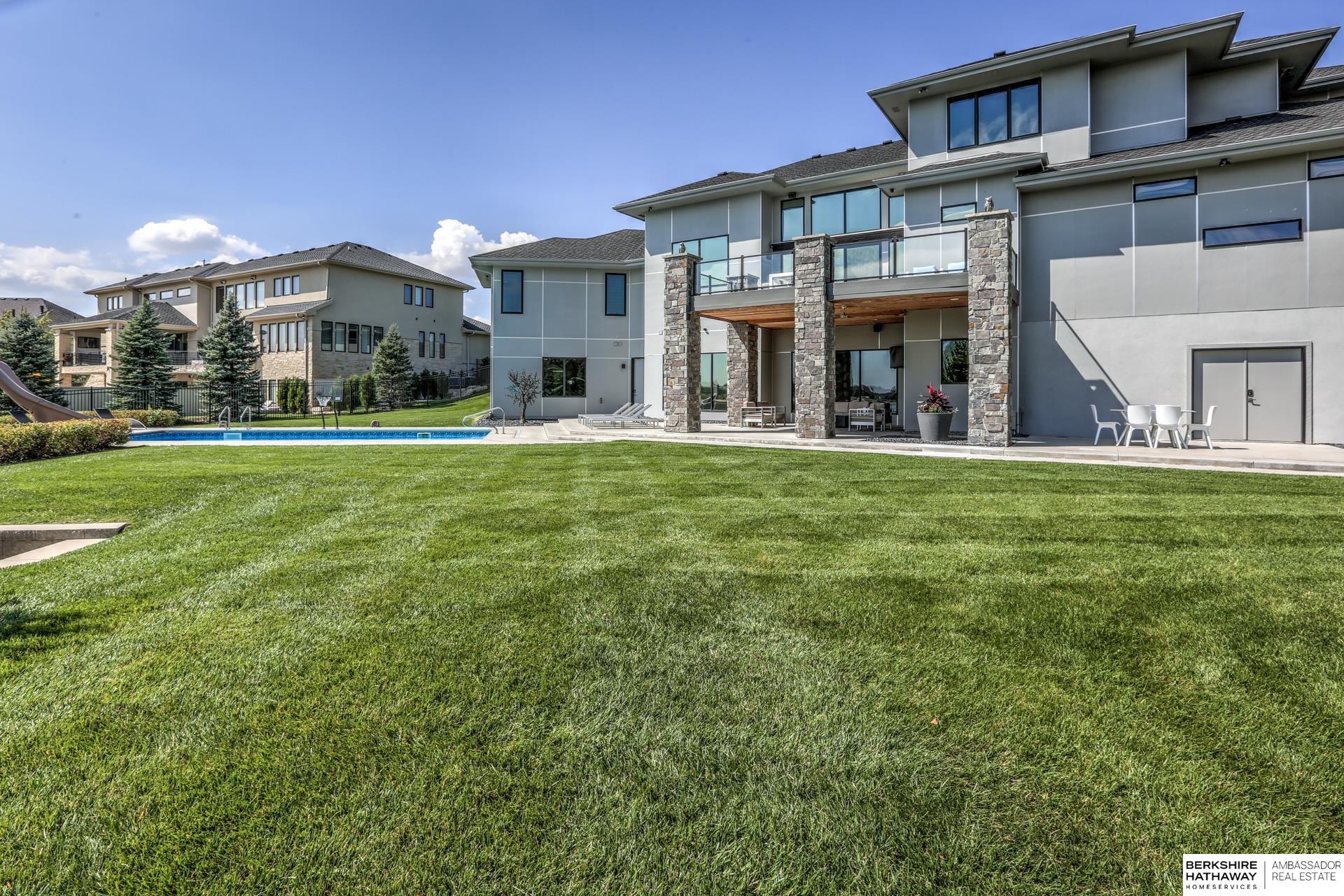 Waterloo, Nebraska 68069, United States, 5 Bedrooms Bedrooms, ,6 BathroomsBathrooms,Residential,Active,99629